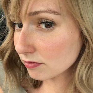 Meet your Posher, Carla